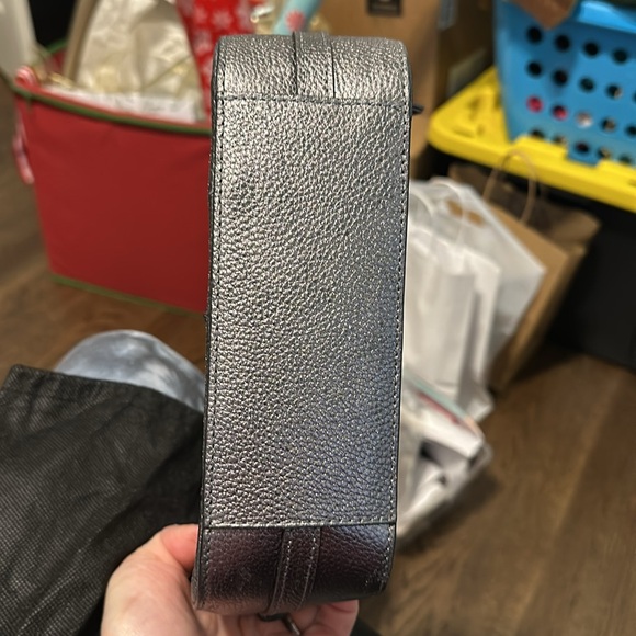 Kurt Geiger, Kensington Crossbody Bag in Gunmetal Metallic Gray - Picture 7 of 13